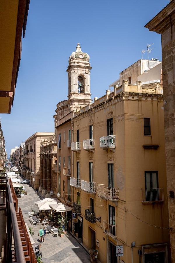 Hotel La Loggia Di Trapani Exterior foto